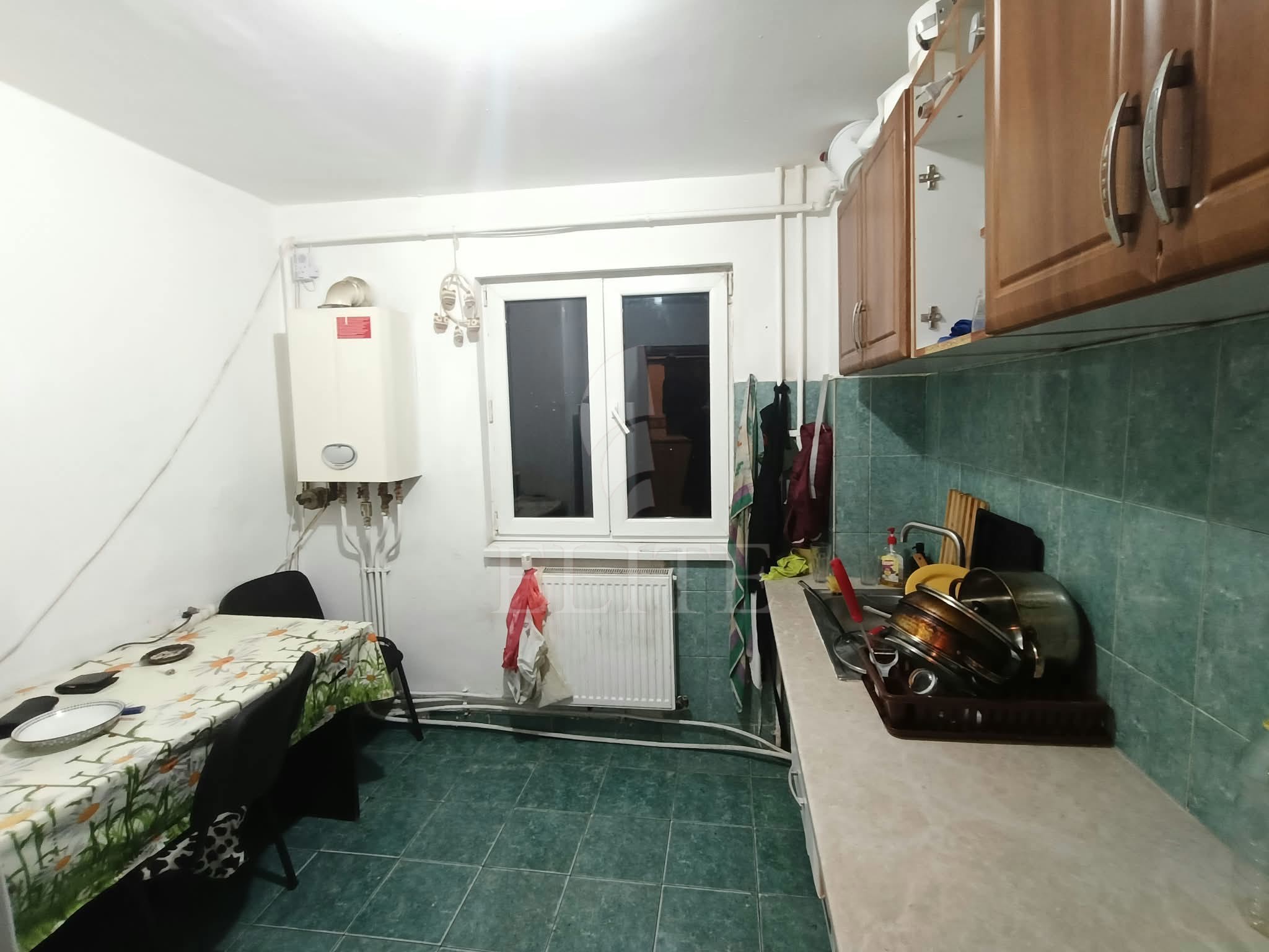 Apartament 4 camere în zona Scoala Iuliu Hatieganu -1293713
